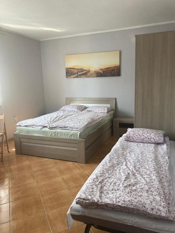 Pokoje Goscinne Halina Leba Bagian luar foto